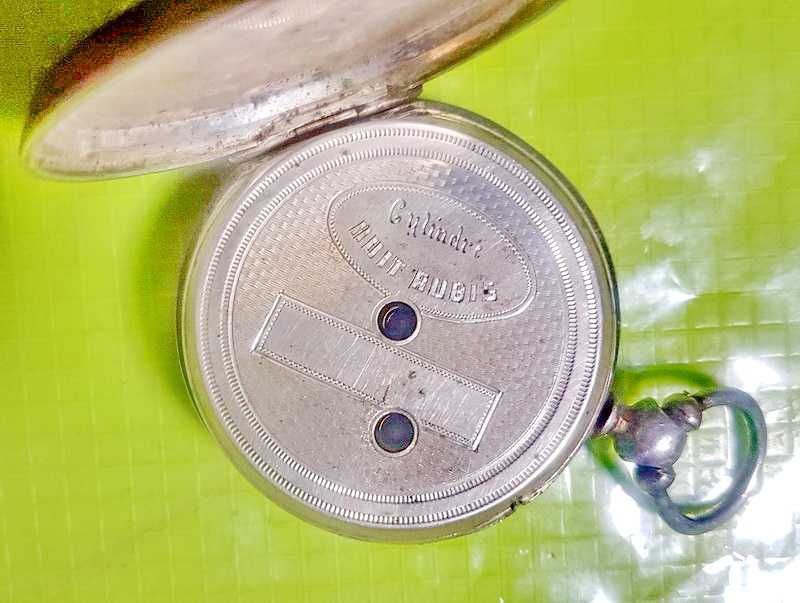 D90-Ceas buzunar argint antic functional chei spate