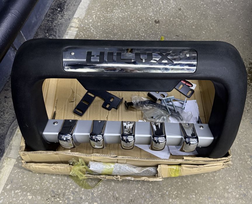 Кенгурятник toyota hilux 7 поколение