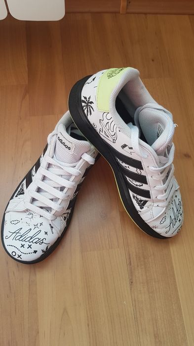 Adidas маратонки