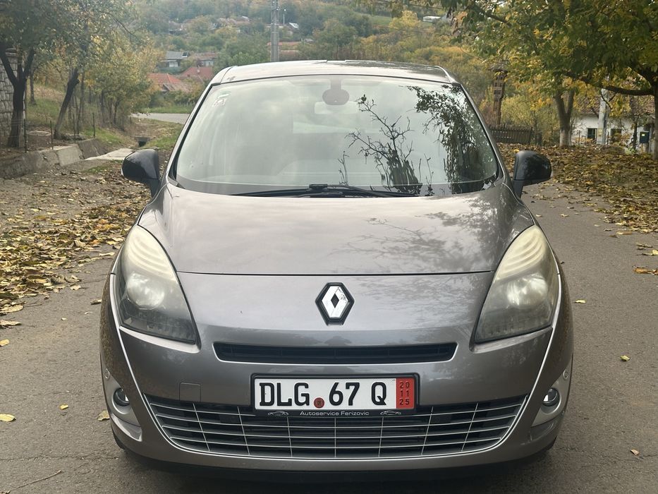 Renaul Grand Scenic,7 locuiri,Diesel,Euro5