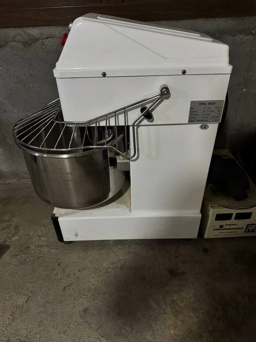 Spiral mixer hs30