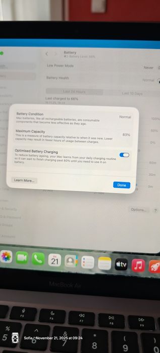 MacBook Air 13" M1 (2020) - Space Grey, 8GB RAM, 256GB SSD