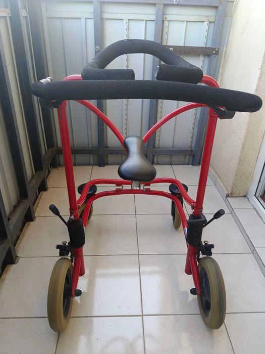 Ходунки - тренажёр Wolker. Для ДЦП.