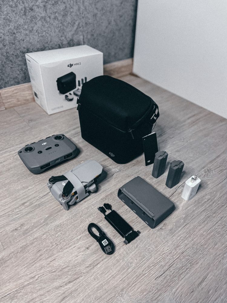 Продам дрон dji mini 2 fly more combo