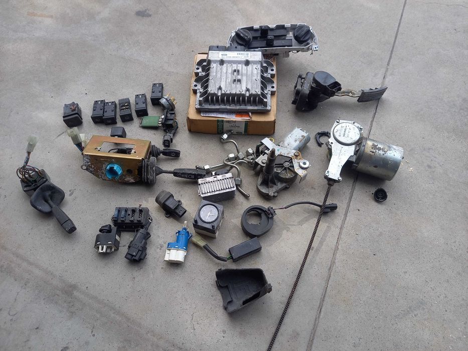 Части за Land Rover Defender, 2012 г.