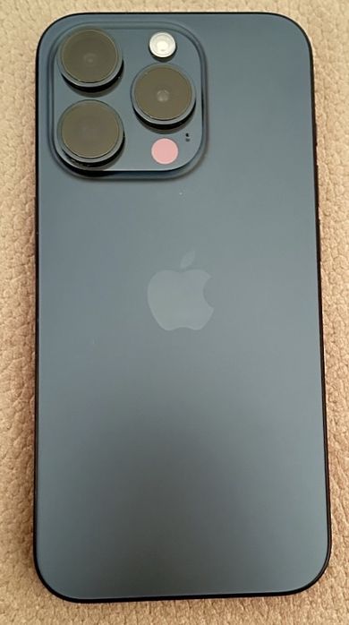 Iphone 15 pro в гаранция