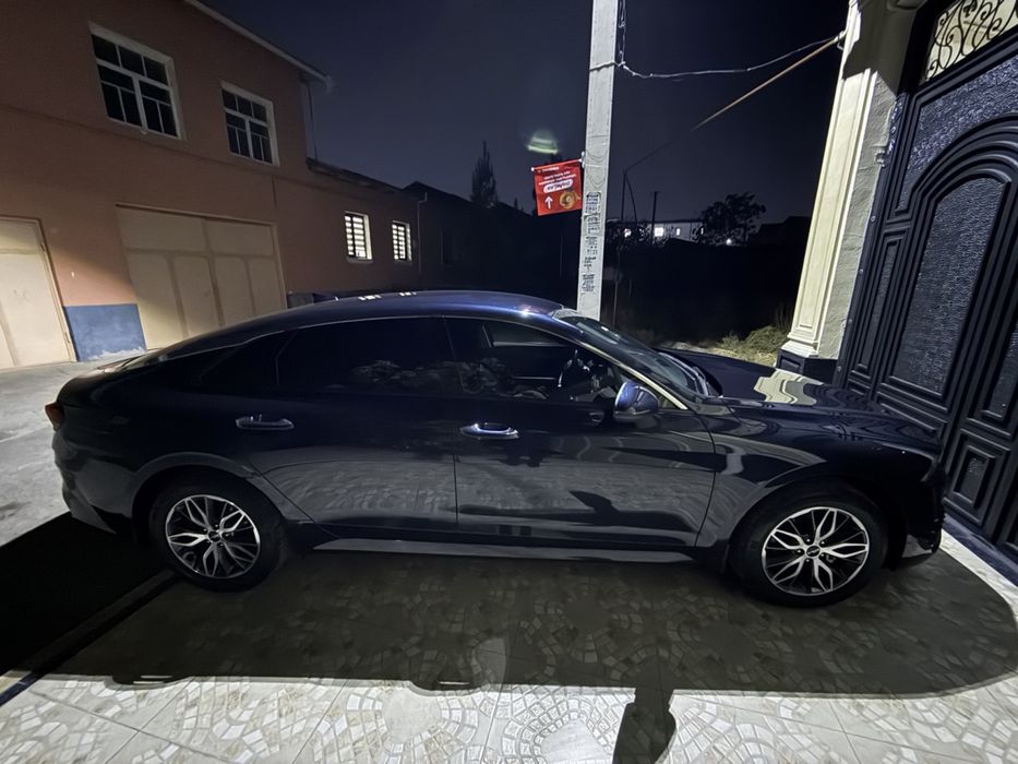 KIA k5  sotiladi salondan olingan