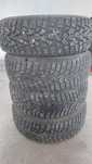 Продам зимнюю резину б/у 185/65 R14