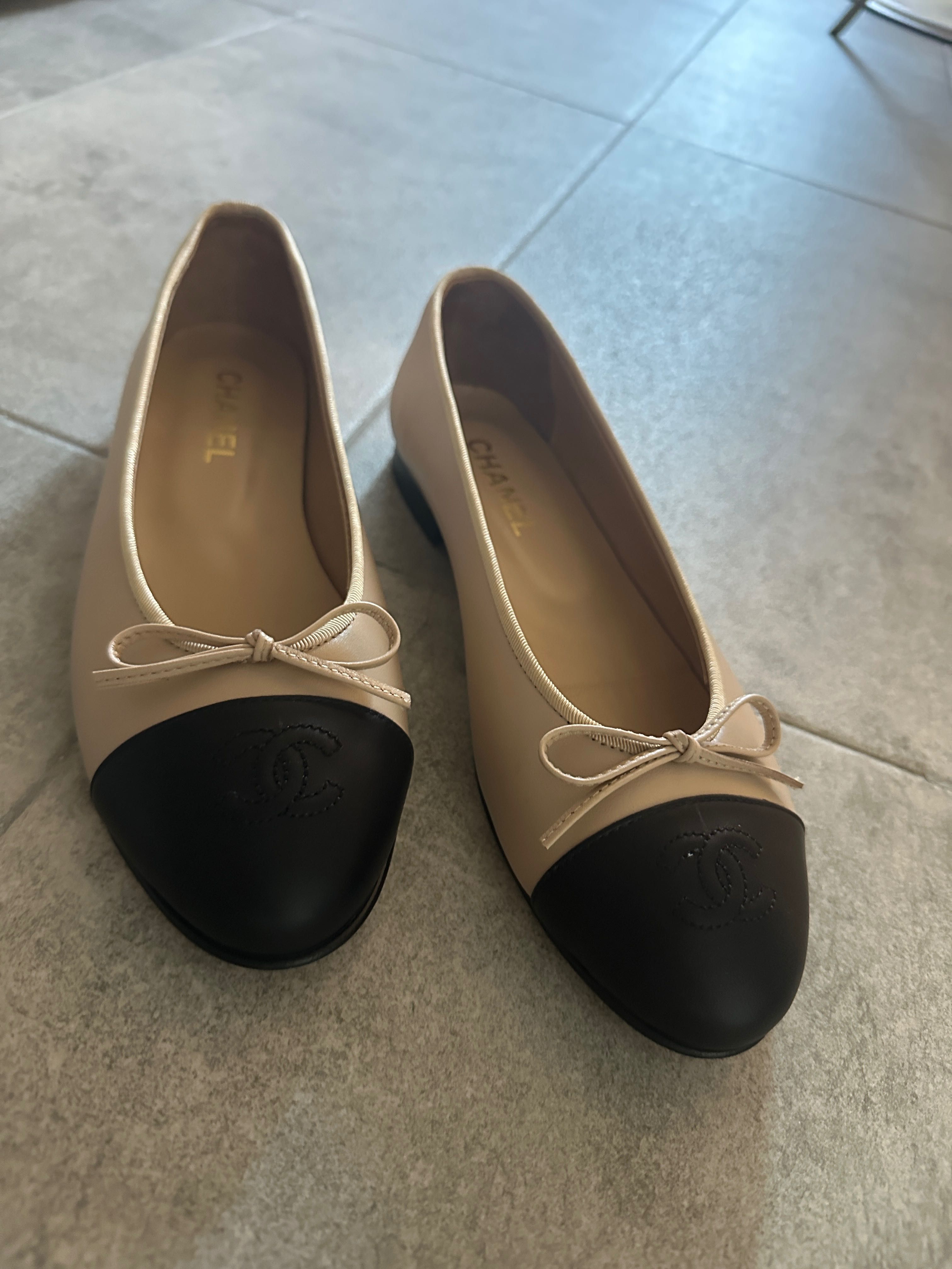 Balerini dama Chanel