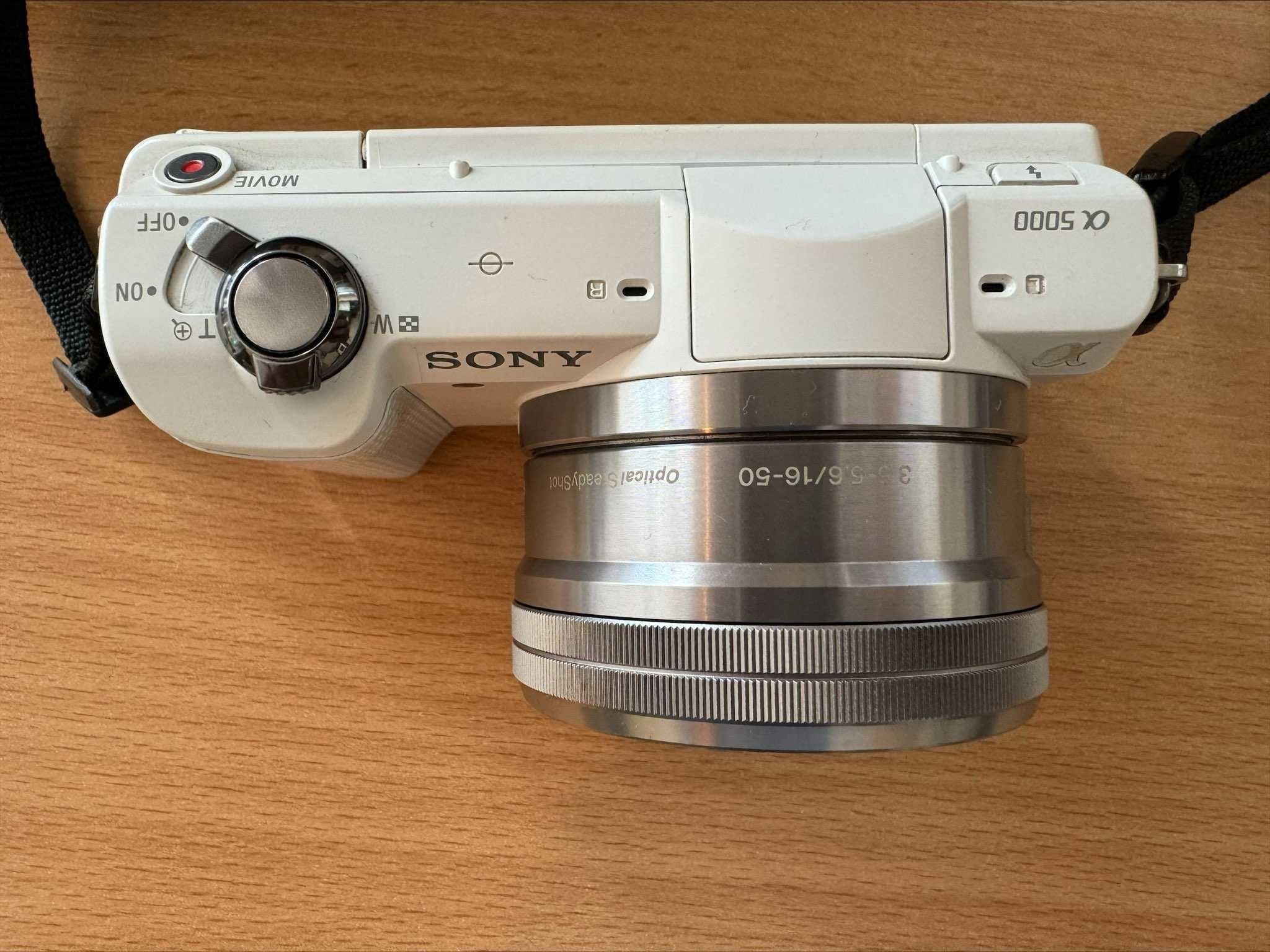 Aparat foto mirrorless Sony Alpha a5000 alb, obiectiv 16-50 F/3.5-5.6