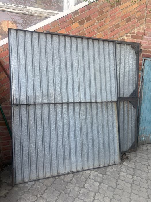 Продам ворота серые