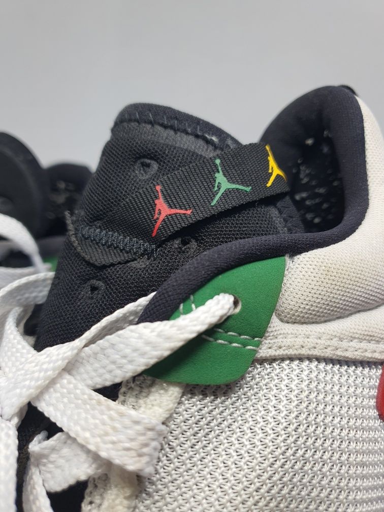 Кецове Air Jordan 

Носени,но в отлично състояние. 

Размер 44 стелка