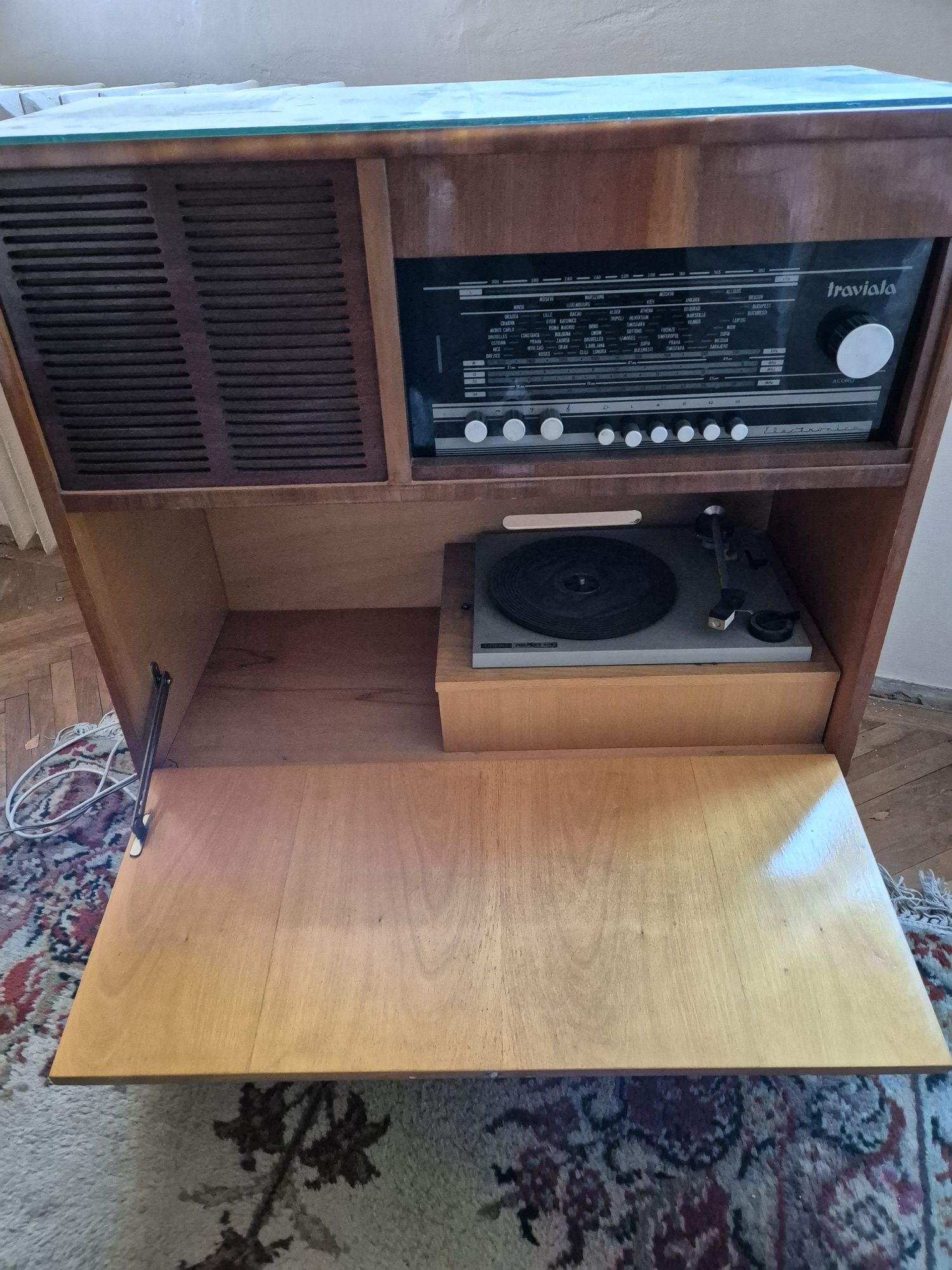 Pick-up Radio Vintage Traviata