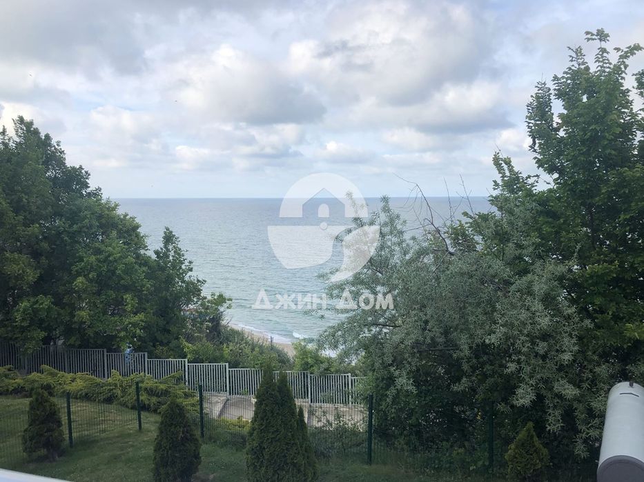 Двустаен апартамент с ПАНОРАМА МОРЕ в к-с „Силвър Бийч“, гр. Бяла