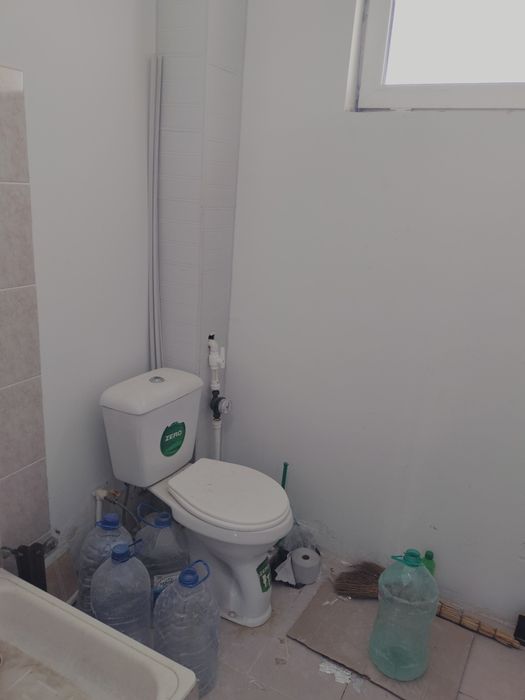 Qarshi shahridan 3 xonali Uy sotiladi xamma sharoyiti Bor SUV sever Ga