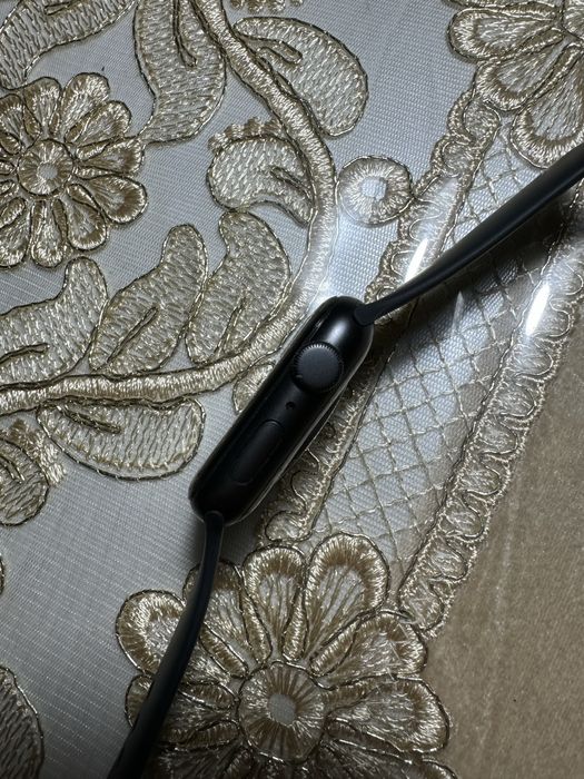 Apple watch se 44 мм