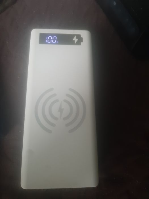 Baterie externa wireles  plus incarcare rspida port usb