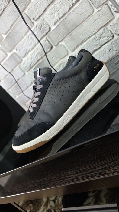 Оригинальные кроссы Clarks