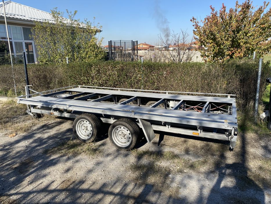 Под наем - Платформа