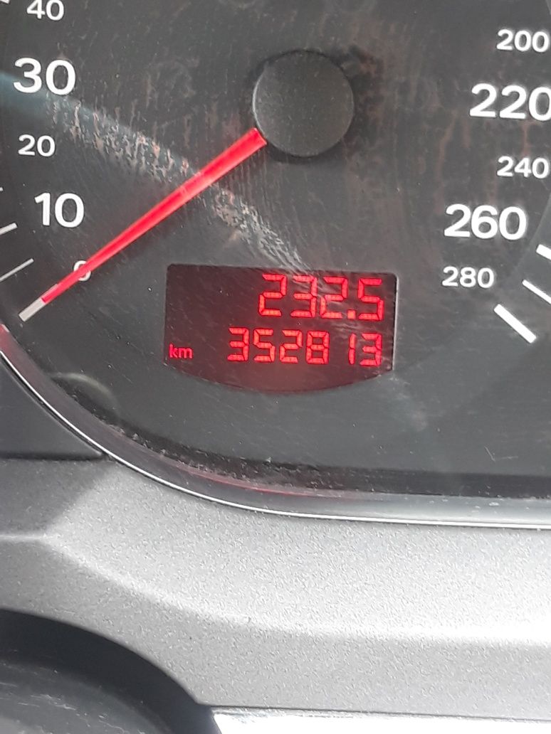 Audi a6 c6 ,merge bine ,arata bine