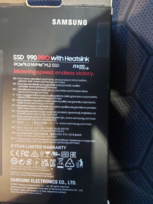 SSD Samsung 990 pro 4tb с радиатором охлаждения.