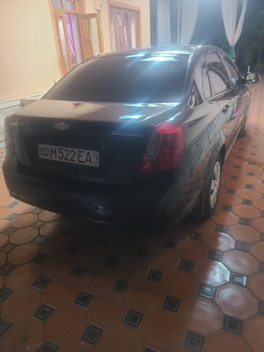 Срочно сотилади лассети 1.8