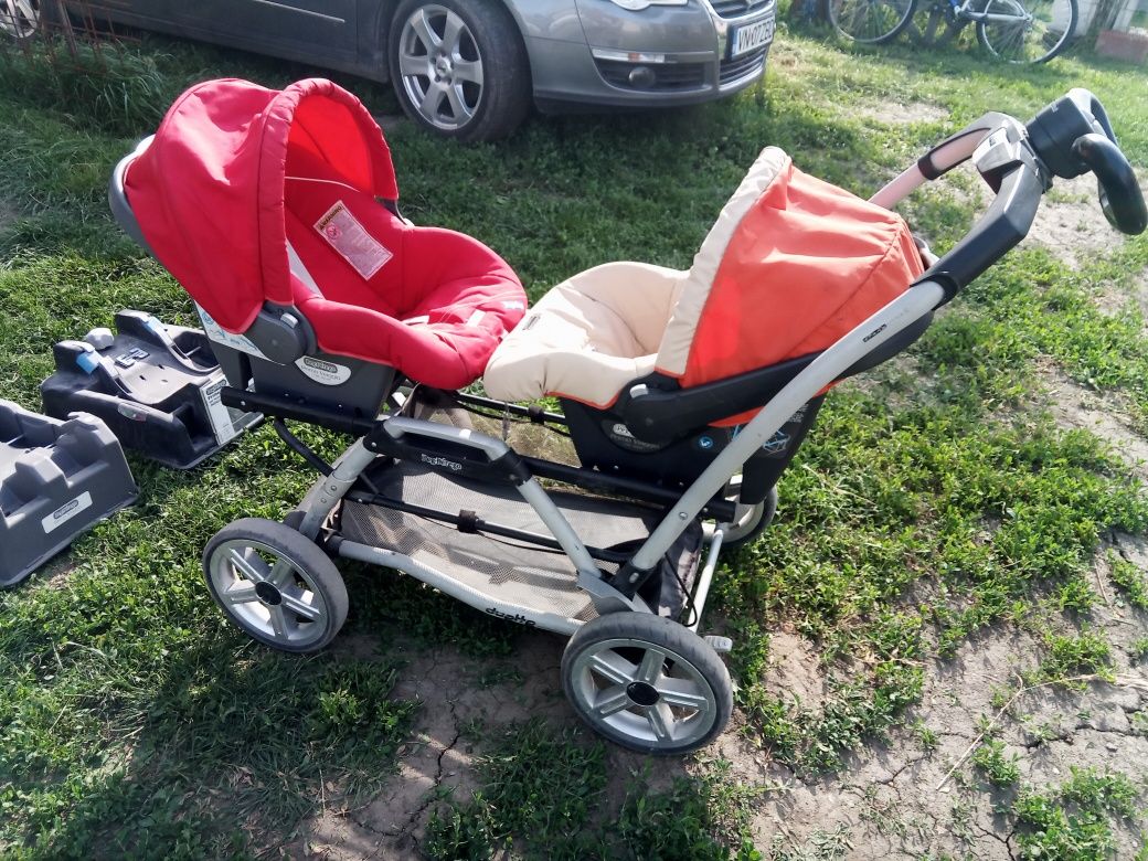 2 landouri Peg Perego cu suporturi auto