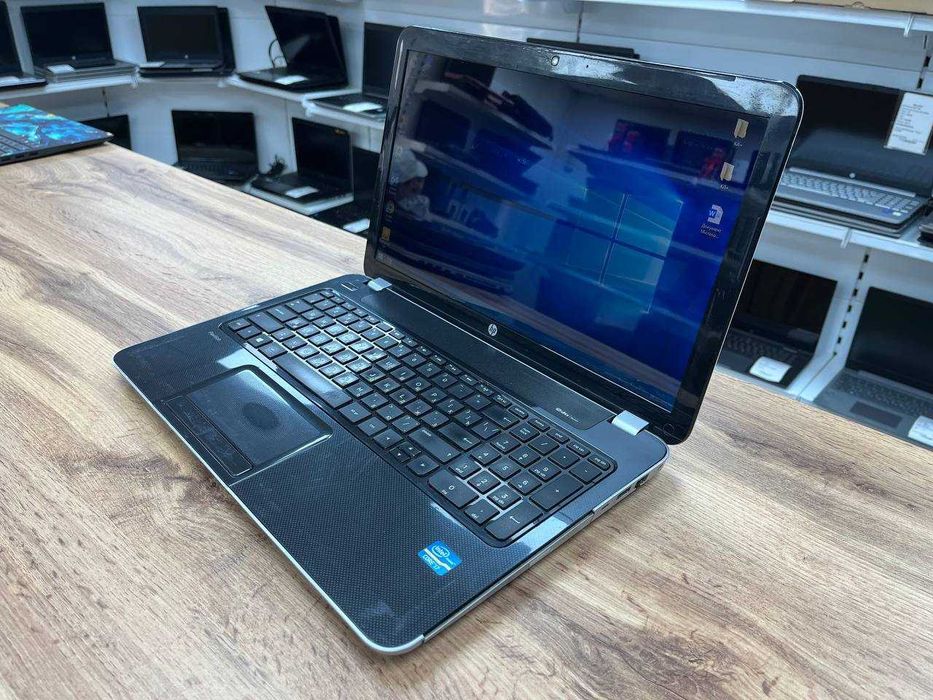 HP Pavilion Core i7/ОЗУ 8/SSD 256/Для работы