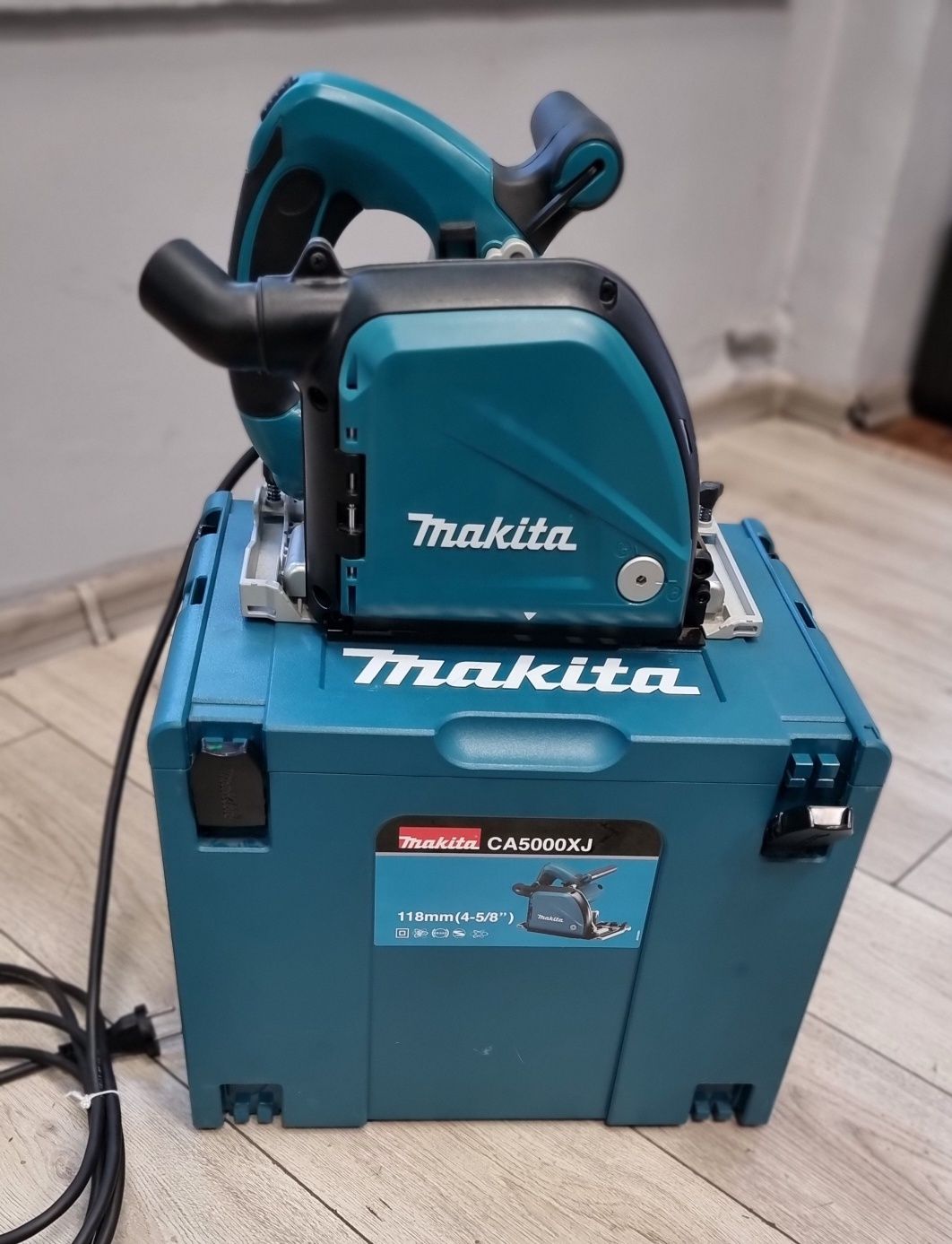 Amanet F28: Debitator metale Makita CA5000XJ