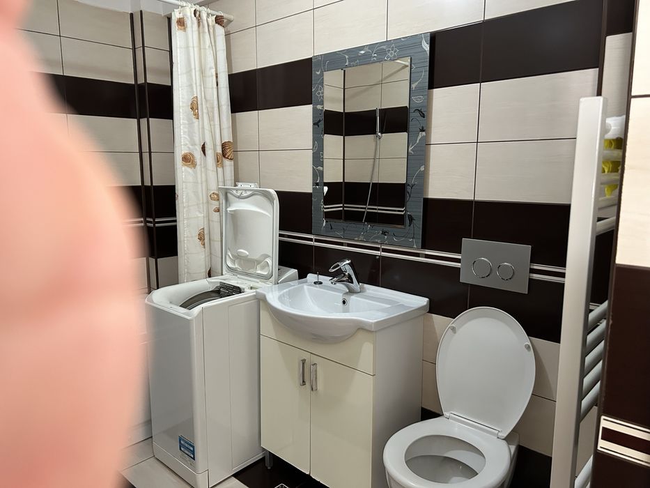 Se inchiriaza apartament cu doua camere