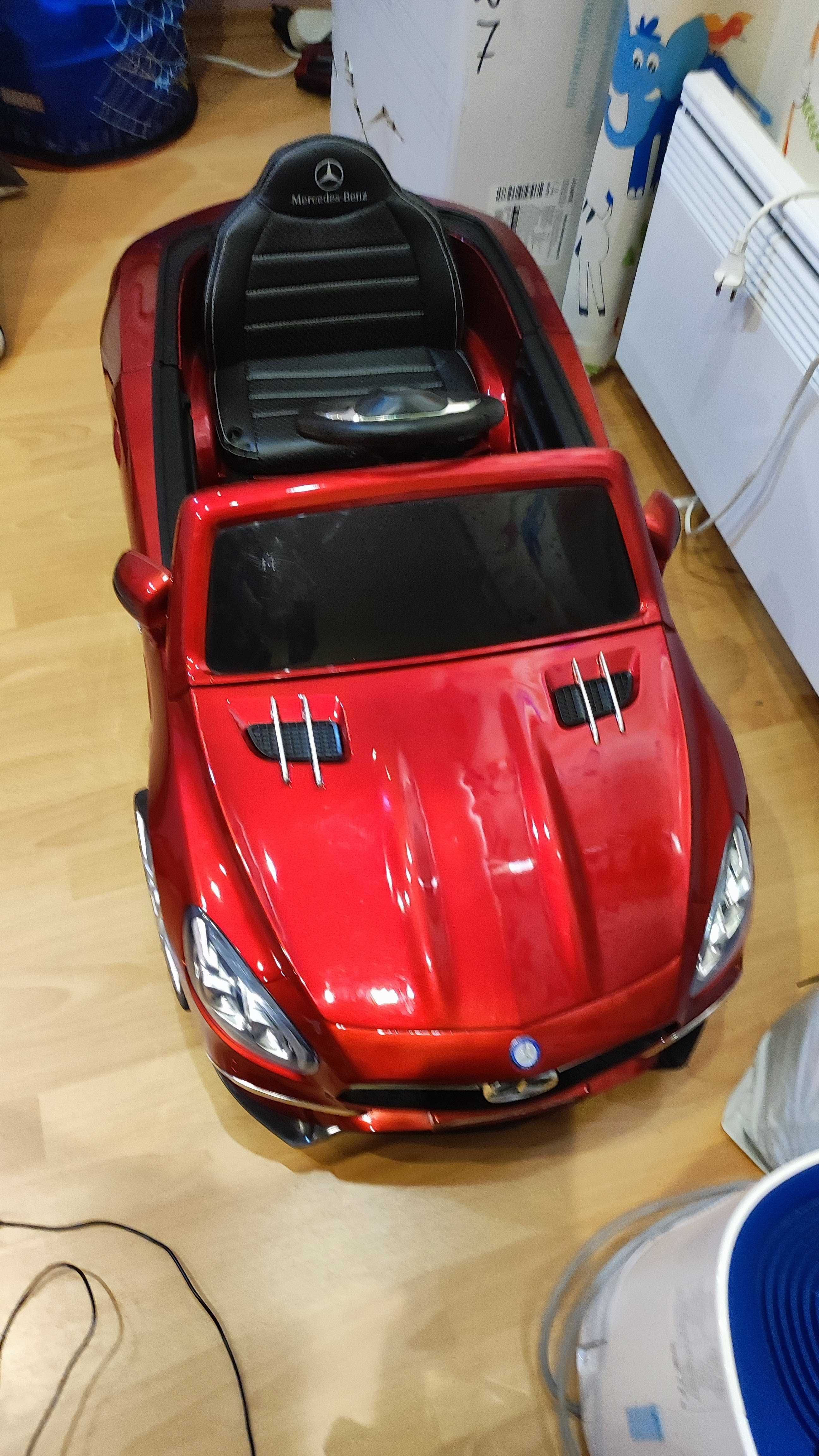 Акумулаторна детска количка Мерцедес SL 63