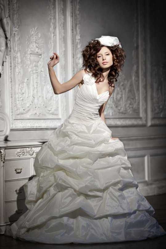 Продам свадебное платье фирмы Тulipia "Аврора"