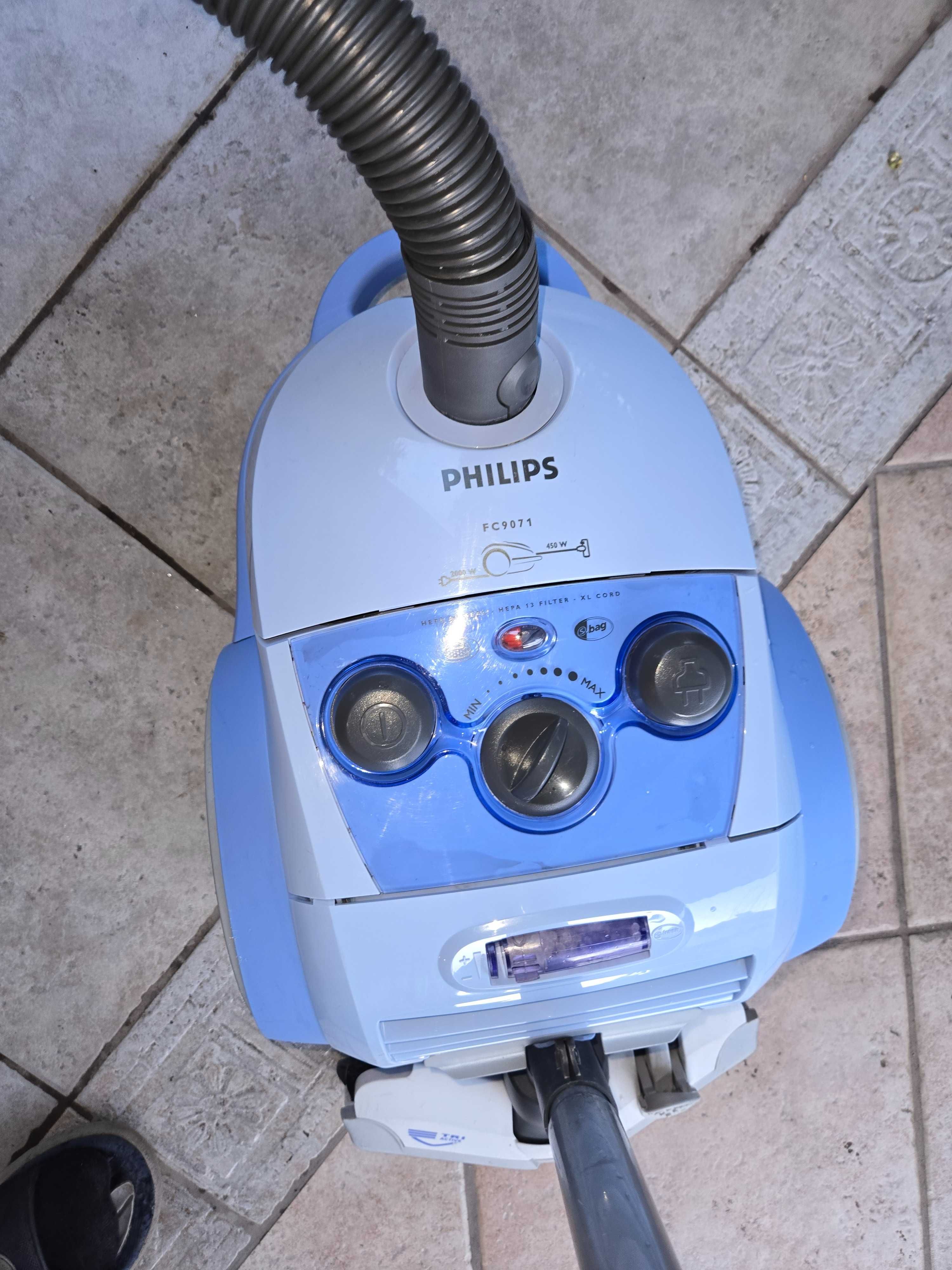 Прахосмукачка Phillips FC 9071 2000w