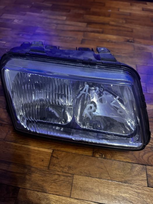 Десен фар за ауди А3 8L