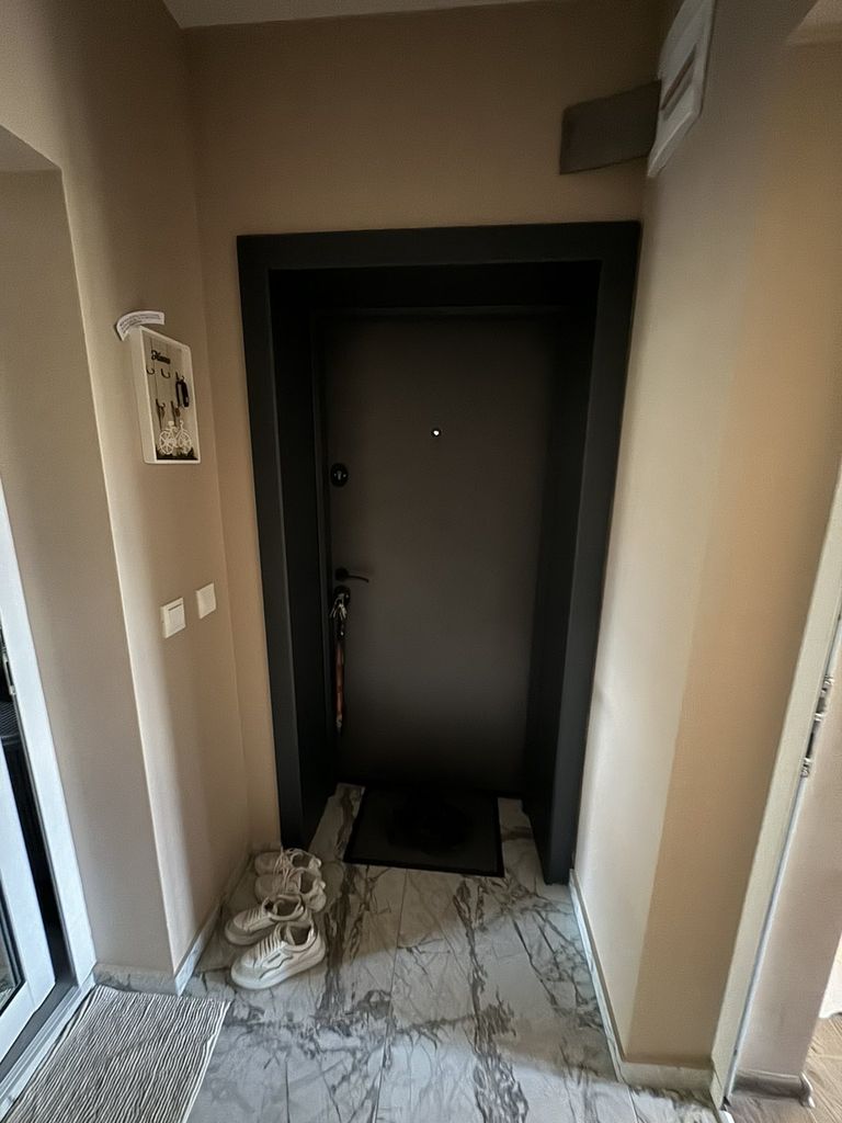 Продава се Тристаен апартамент в Дупница - 70 кв.м за 1286 €/кв.м - Снимка #2