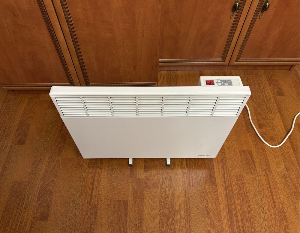Конвектор Airelec Basic Pro 1500W[ел. термостат/дигитално управление]