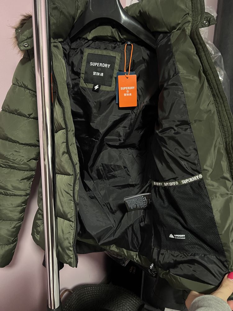 Зимно яке Superdry ново, с етикет