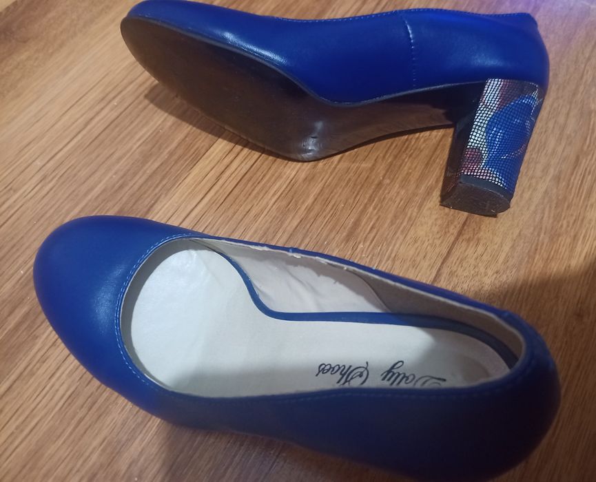 Pantofi  piele naturală, toc mediu cu inserție