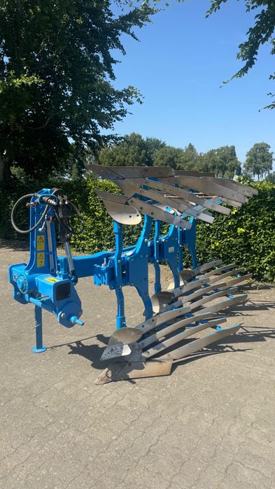 Lemken Europal 5 Claas Arion, Case Puma, Belarus tortadi.