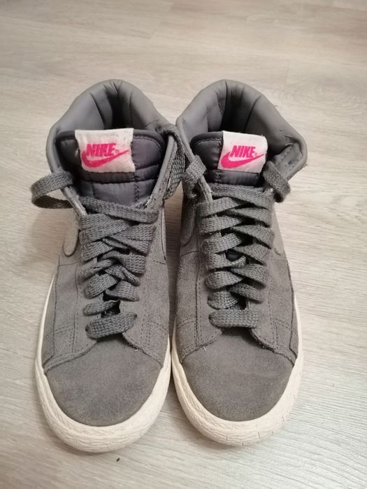 De vânzare ghete fete Nike nr. 36