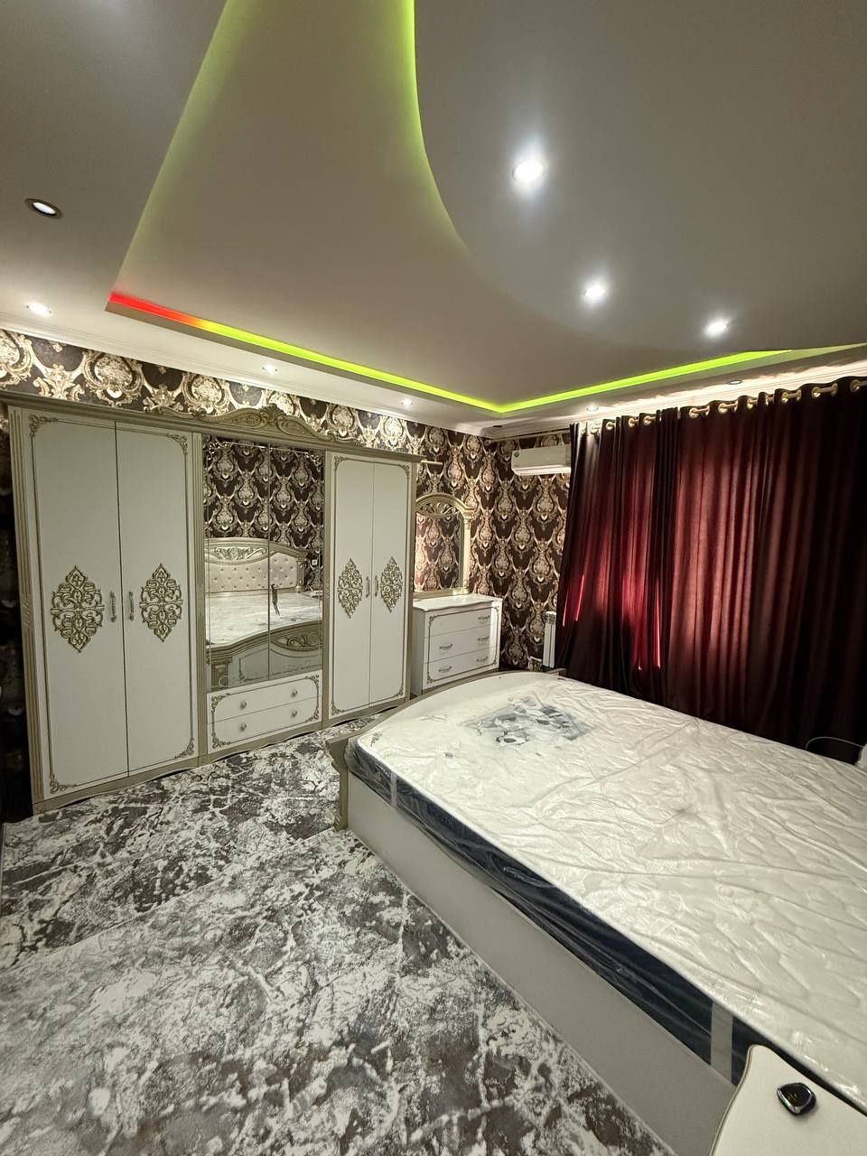 2 xonalik kvartira ijaraga beriladi. Fargona shahar. Lyuks. 300$