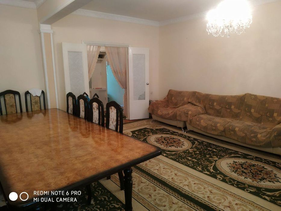 Двойной зал Лисунова 4 2этажда жойлашган