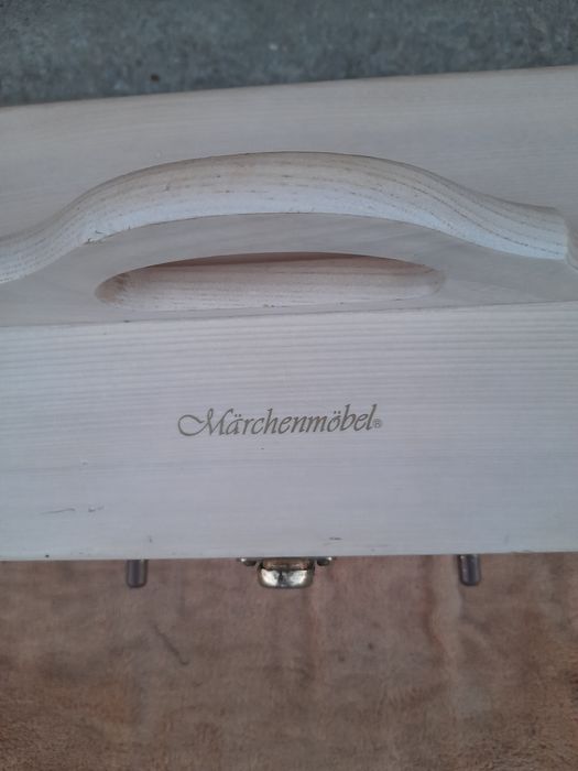 Дървена кутия за бижута