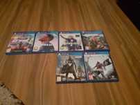 Vand PS 4 slim foarte putin folosit(este ca nou)