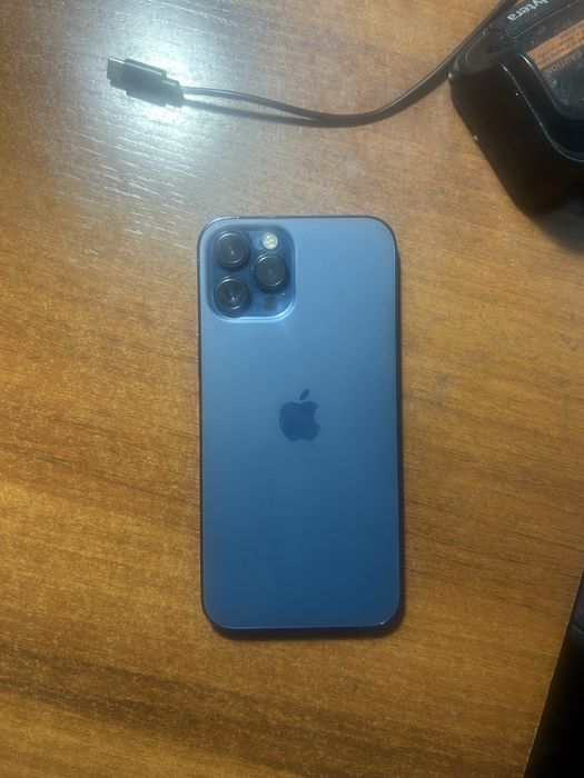 Продам iphone 12 pro max 256gb