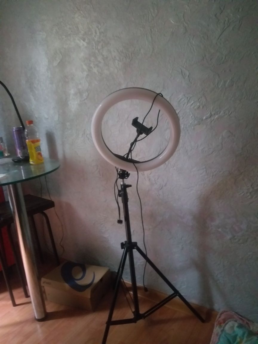 Продам лампу для сьемок