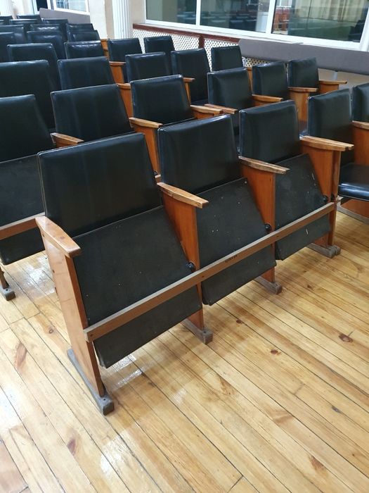 Кресла для зала, актового или конференц — 50 000 сум!