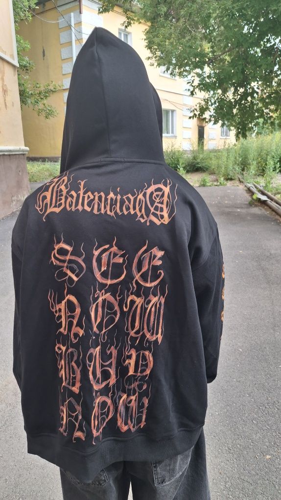 Зипка Balenciaga
