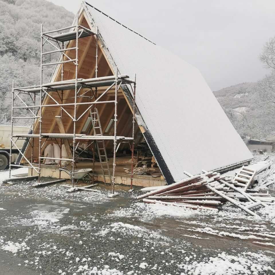 De Vanzare Cabana tip A Frame si casa din structura de lemn la comanda