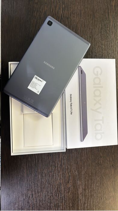 Продам планшет samsung galaxy tab A7 lite